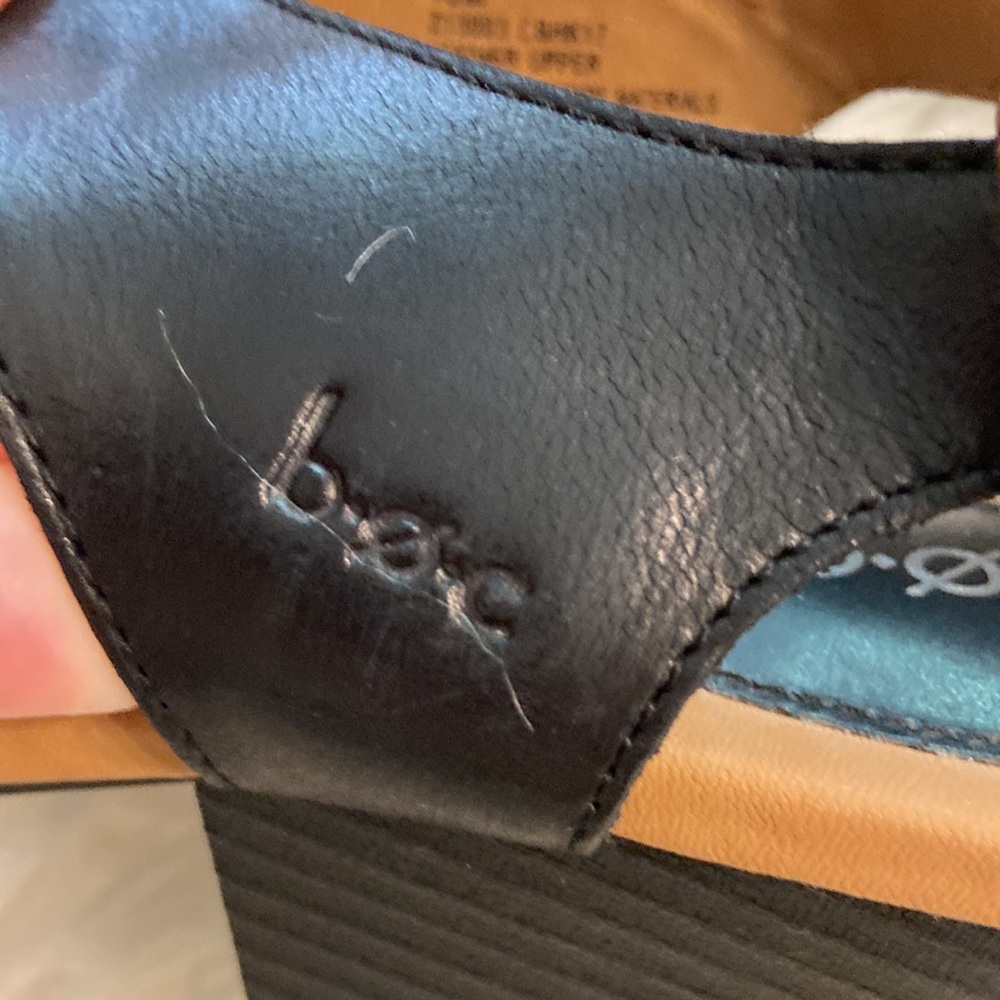 BOC Leather Women's Sandals size 10 see all photos for condition color black - Picture 10 of 12